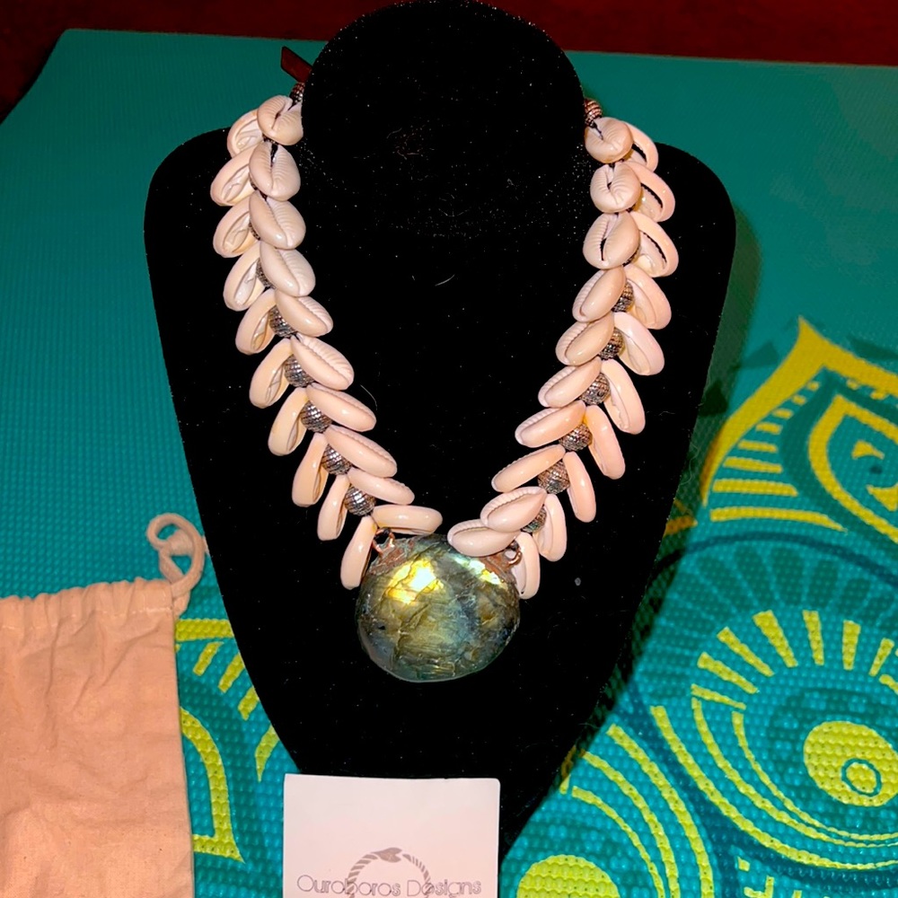 ❤️sale❤️ Ourboros designs mermaid choker necklace with genuine labradorite.